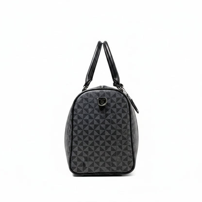 Sac de voyage MoveLite Orion en PU noir avec motif géométrique, vue latérale montrant les poignées et la fermeture